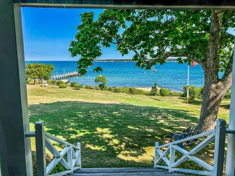 33 Goethals Way Vineyard Haven MA 02568