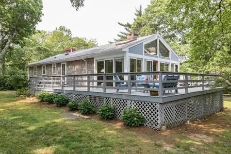 35 East Side Road Oak Bluffs MA 02557