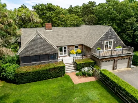 28 Marthas Road Edgartown MA 02539
