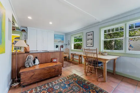 129 Beach Road Vineyard Haven MA 02568