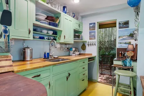 129 Beach Road Vineyard Haven MA 02568