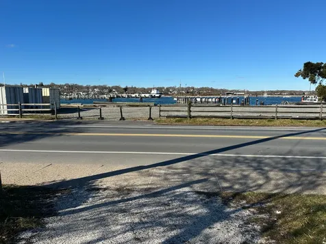 129 Beach Road Vineyard Haven MA 02568