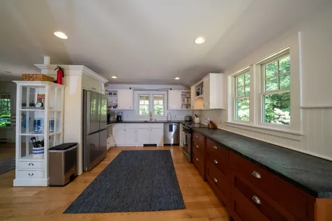 96 Pond View Drive Oak Bluffs MA 02557