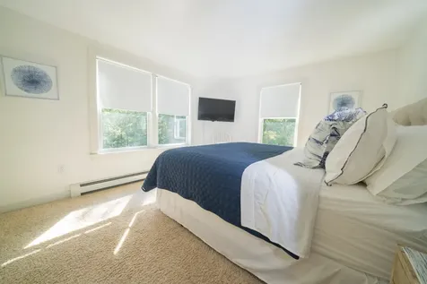 96 Pond View Drive Oak Bluffs MA 02557