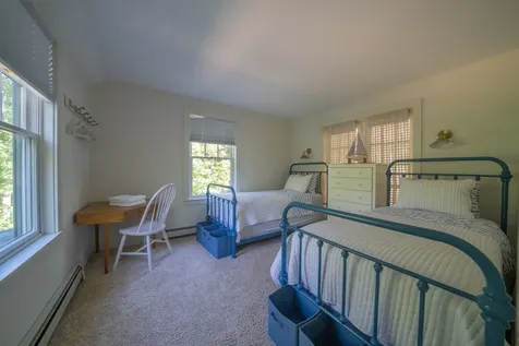 96 Pond View Drive Oak Bluffs MA 02557