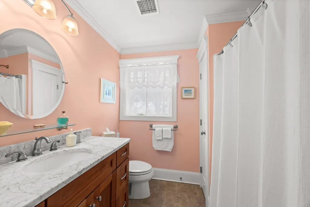 61 Causeway Road Vineyard Haven MA 02568
