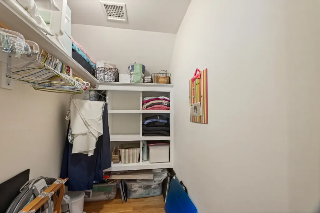 61 Causeway Road Vineyard Haven MA 02568