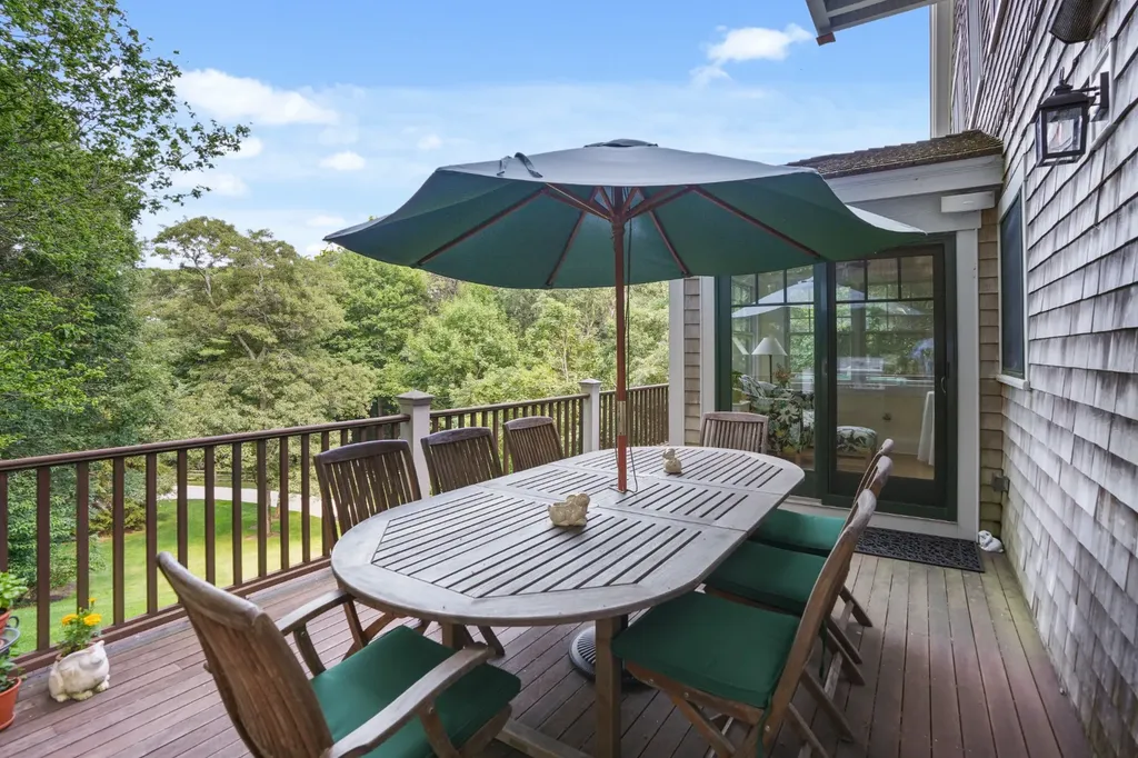 61 Causeway Road Vineyard Haven MA 02568