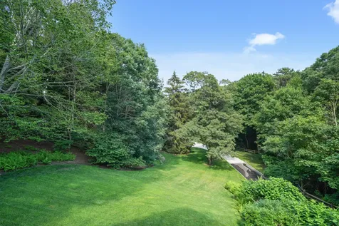 61 Causeway Road Vineyard Haven MA 02568