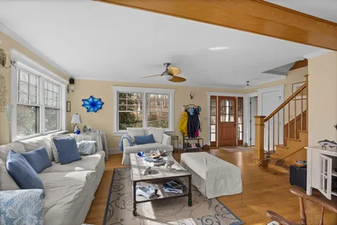 61 Causeway Road Vineyard Haven MA 02568