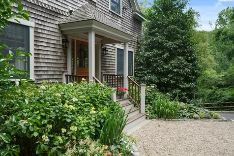 61 Causeway Road Vineyard Haven MA 02568