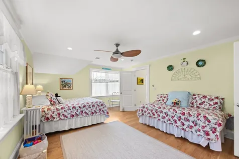 61 Causeway Road Vineyard Haven MA 02568