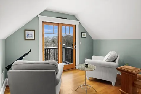 61 Causeway Road Vineyard Haven MA 02568