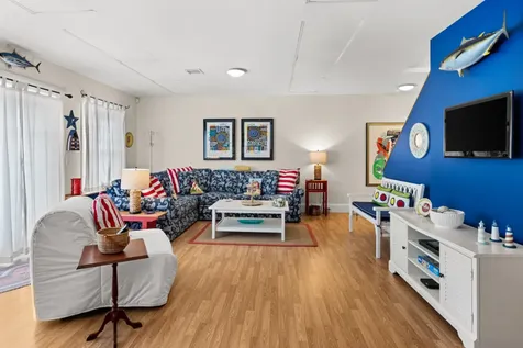 61 Causeway Road Vineyard Haven MA 02568