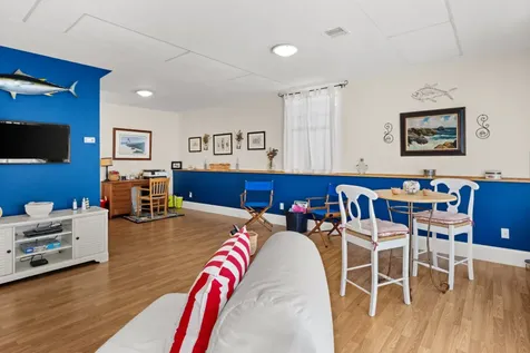 61 Causeway Road Vineyard Haven MA 02568