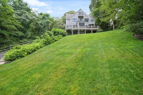 61 Causeway Road Vineyard Haven MA 02568