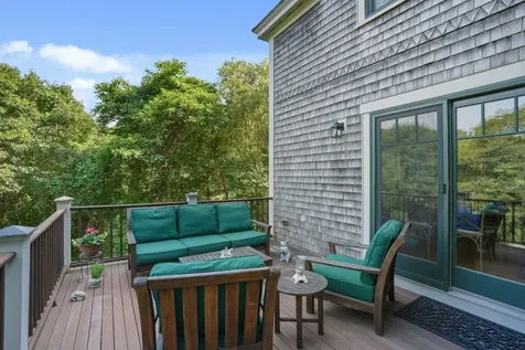 61 Causeway Road Vineyard Haven MA 02568
