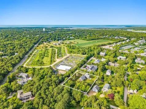 2 Farmers Road Edgartown MA 02539