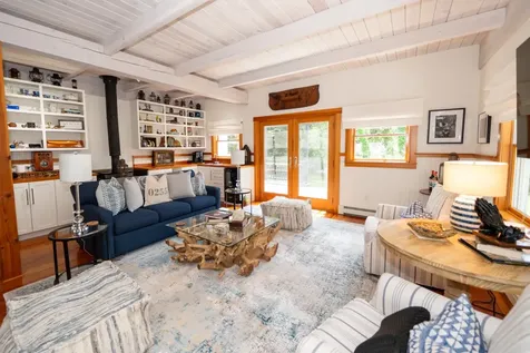 26 Tia Anna Lane Oak Bluffs MA 02557