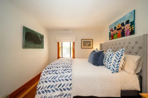 26 Tia Anna Lane Oak Bluffs MA 02557