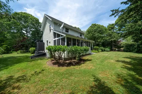 26 Tia Anna Lane Oak Bluffs MA 02557