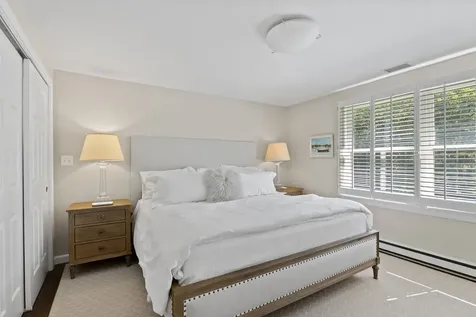 21 Kitts Field Circle Edgartown MA 02539