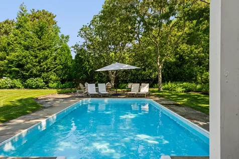 21 Kitts Field Circle Edgartown MA 02539