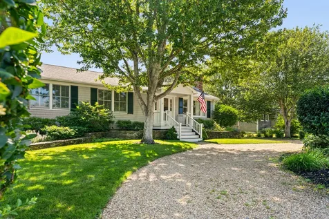 21 Kitts Field Circle Edgartown MA 02539