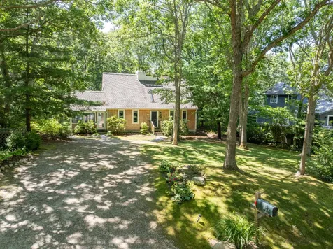 324 Greenwood Avenue Vineyard Haven MA 02568