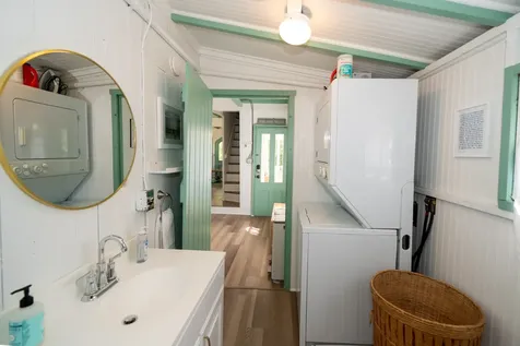 9 Brunswick Avenue Oak Bluffs MA 02557