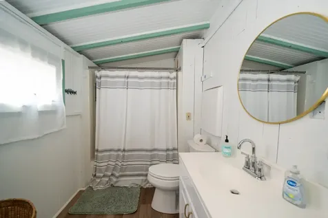 9 Brunswick Avenue Oak Bluffs MA 02557