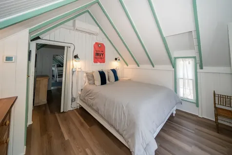 9 Brunswick Avenue Oak Bluffs MA 02557