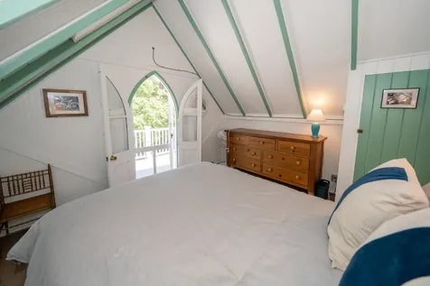 9 Brunswick Avenue Oak Bluffs MA 02557