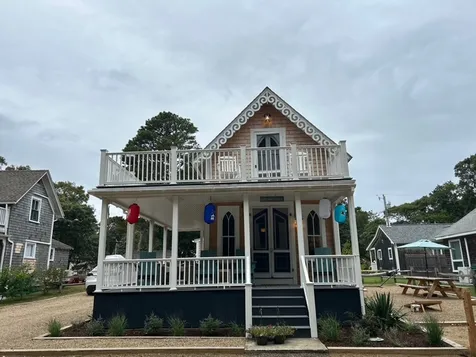9 Brunswick Avenue Oak Bluffs MA 02557