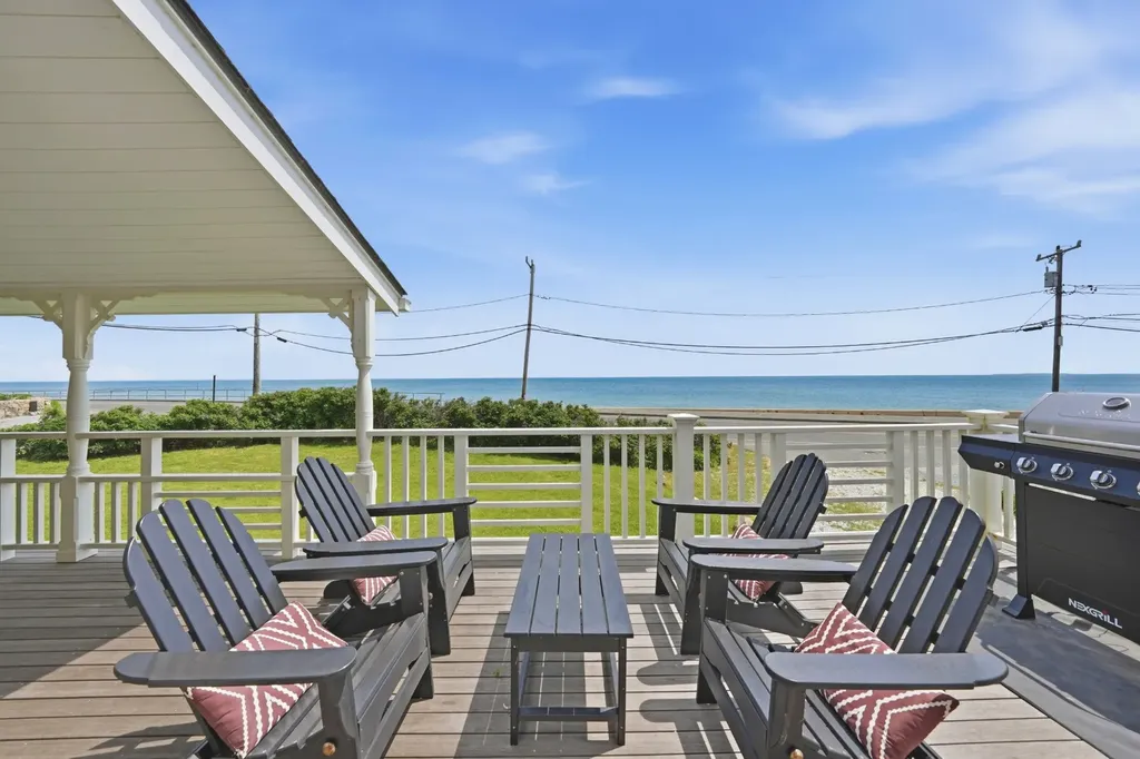 4 Canonicus Avenue Oak Bluffs MA 02557