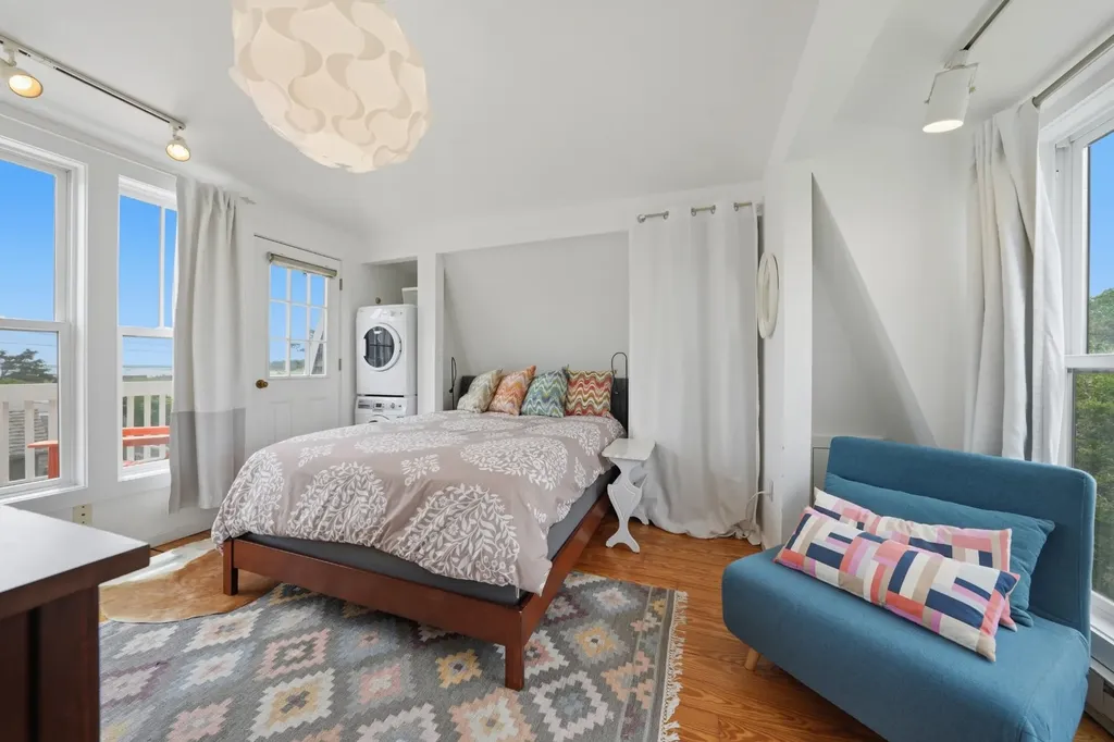 4 Canonicus Avenue Oak Bluffs MA 02557