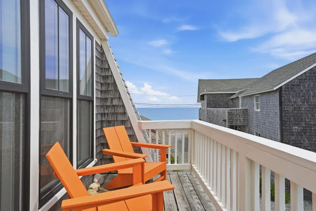 4 Canonicus Avenue Oak Bluffs MA 02557
