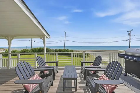 4 Canonicus Avenue Oak Bluffs MA 02557