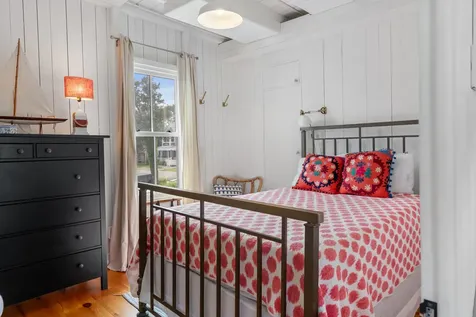 4 Canonicus Avenue Oak Bluffs MA 02557