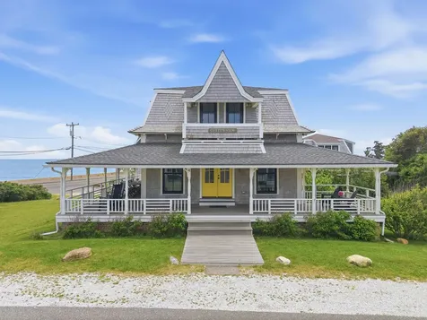 4 Canonicus Avenue Oak Bluffs MA 02557