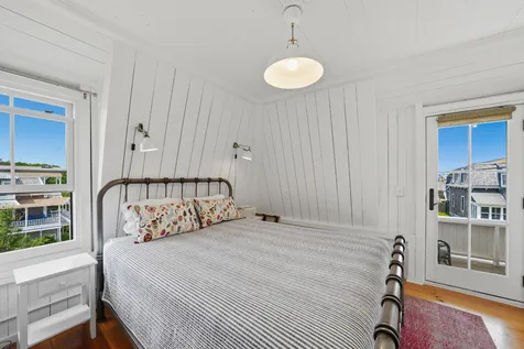 4 Canonicus Avenue Oak Bluffs MA 02557