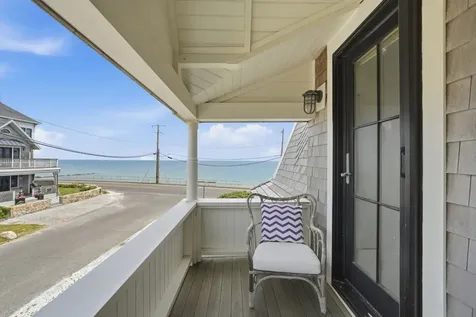 4 Canonicus Avenue Oak Bluffs MA 02557
