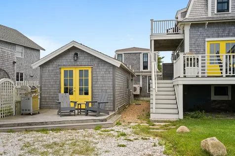 4 Canonicus Avenue Oak Bluffs MA 02557