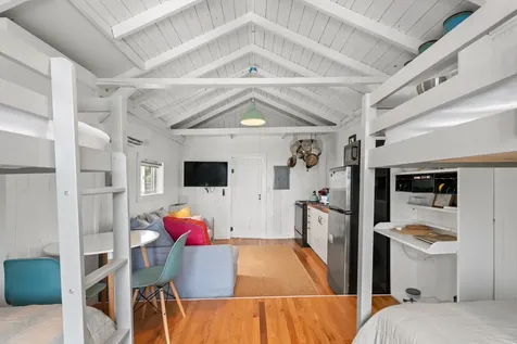 4 Canonicus Avenue Oak Bluffs MA 02557