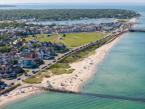 4 Canonicus Avenue Oak Bluffs MA 02557