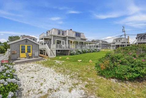 4 Canonicus Avenue Oak Bluffs MA 02557