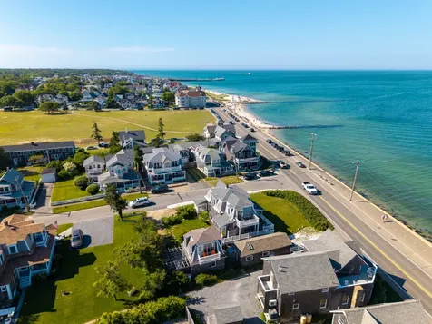 4 Canonicus Avenue Oak Bluffs MA 02557