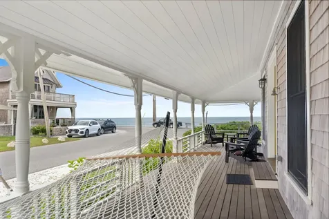 4 Canonicus Avenue Oak Bluffs MA 02557