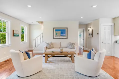 27 Watcha Path Edgartown MA 02539