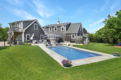 27 Watcha Path Edgartown MA 02539